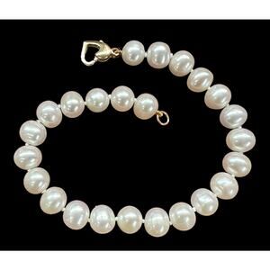 Weekend sale/14k Yellow Gold Heart Clasp 8mm Pearl Bracelet